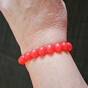 Vintage Plastic Coral Beaded Bracelet Box A/2